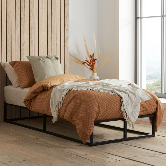 Hakim Platform Bed