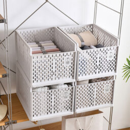 Rebrilliant Plastic Storage Tub & Tote