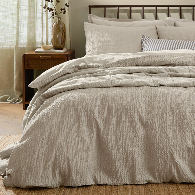 Hebden Relaxed Seersucker Duvet Cover Set