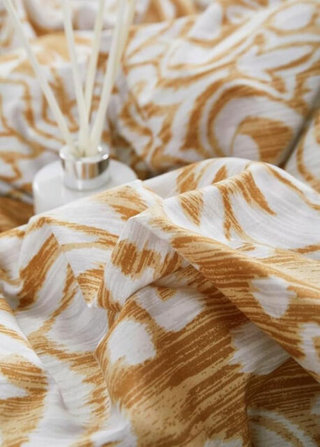 Boylon Damask Duvet Cover Set with Pillowcases Included