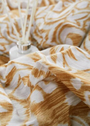 Boylon Damask Duvet Cover Set with Pillowcases Included