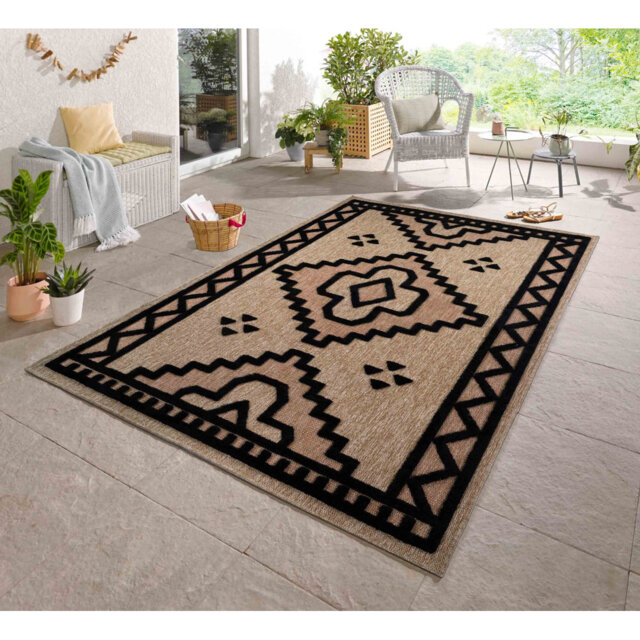 Deborah Geometric Shapes Braided Indoor / Outdoor Area Rug