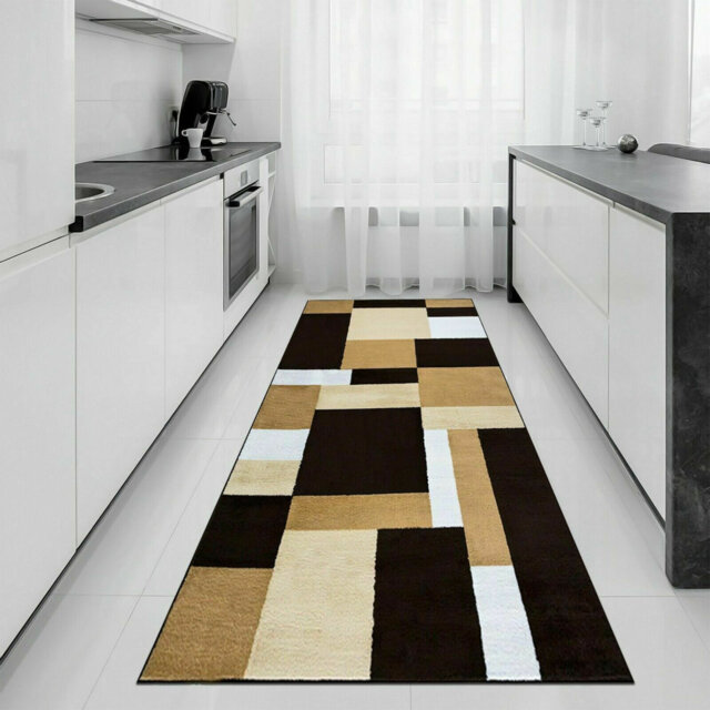 Milewski Geometric Hand Loomed Indoor / Outdoor Area Rug