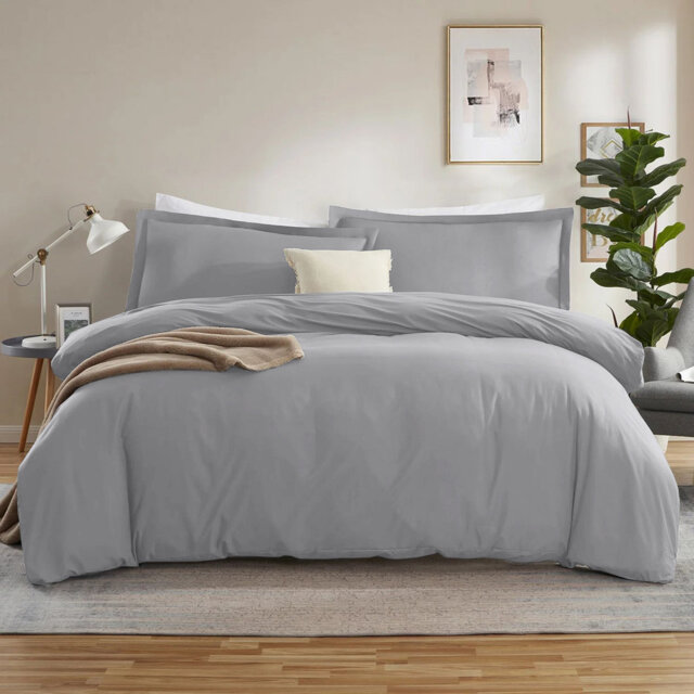 300TC Microfiber Duvet Cover Set – Reversible Luxury 3-Piece