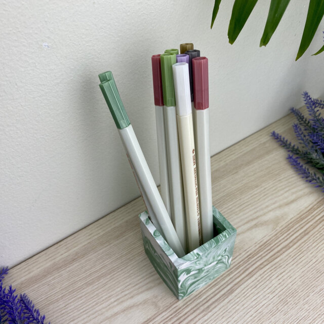 Neomi Square Pen Pot