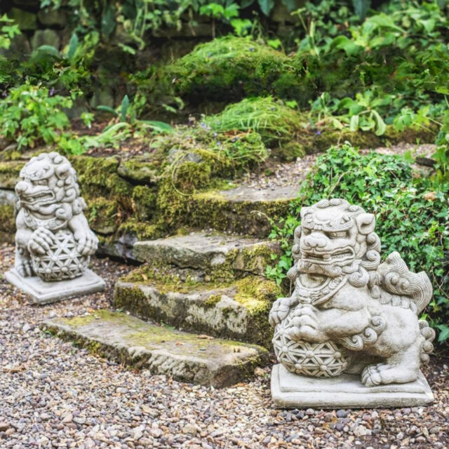Stone Cast Pair of Giant Foo Dogs Garden Statue