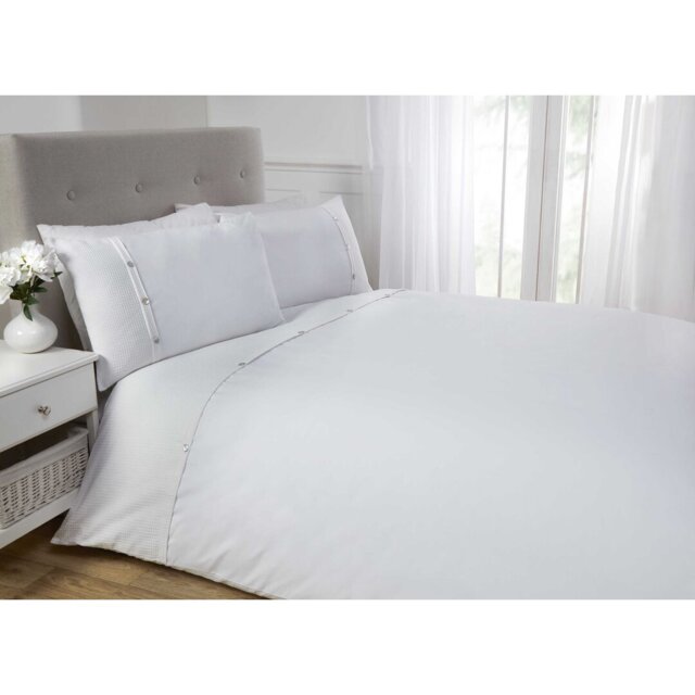 Hutchinsen Bedding with Pillowcases Included