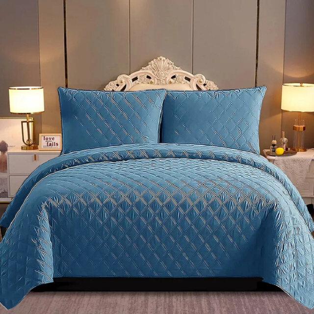 Elegant Comfort Inspiration Embossed Lightweight Bedspread Set – Soft Textured Polyester Coverlet with Pillow Shams