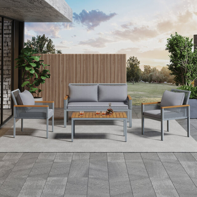 Wicker 4 - Person Garden Lounge Set