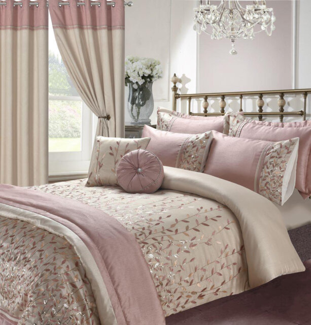 Kampala Hill Marie Pink Duvet Cover Set Bedding Set
