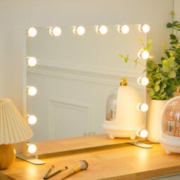 Manteca Flat Floor Mirror