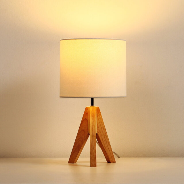 36Cm Wood Tripod Table Lamp With Linen Shade (Bulb Included)