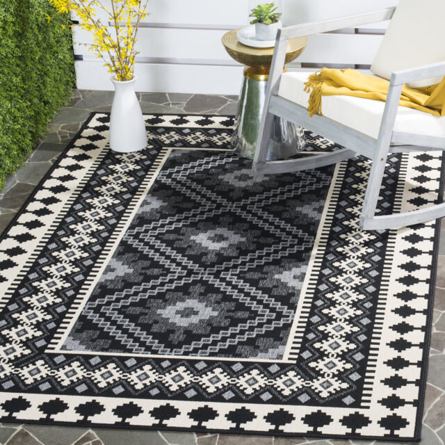 Mcwilliams Black/Beige Indoor/Outdoor Area Rug