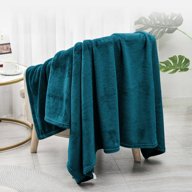 Premium Ultra-Soft Mink Fleece Blanket - Plush, Lightweight & Warm - Cozy Throw for Bed & Sofa