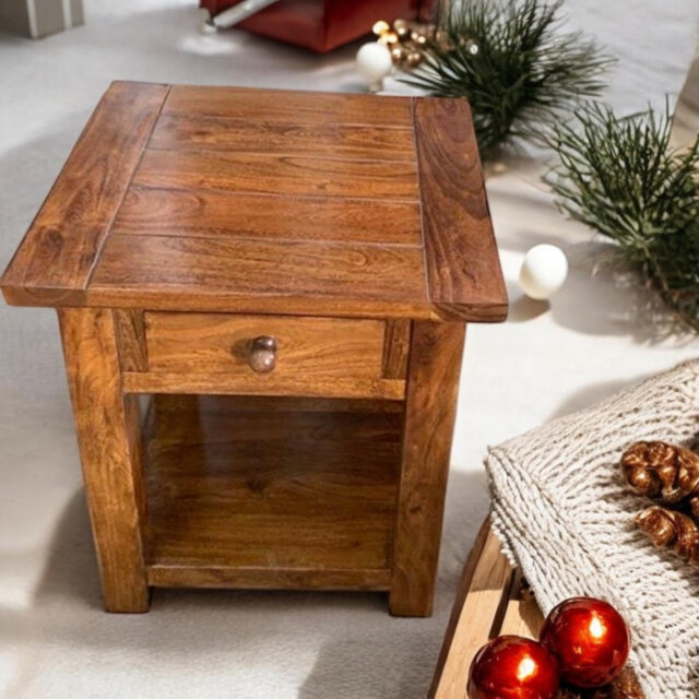 Modern Muncie Solid Wood End Table â Durable & Compact Wooden Accent Table for Living Room, Bedroom or Office