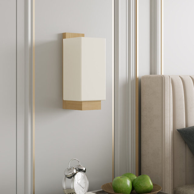 Iron Wallchiere