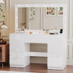 Dressing Table with Mirror