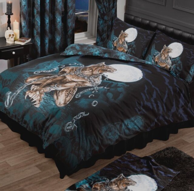 LOUPS GAROU Groves Batiste Duvet Cover Set