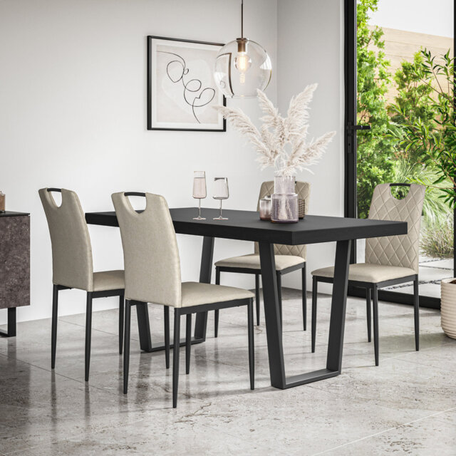 Davius 4 - Person Dining Set