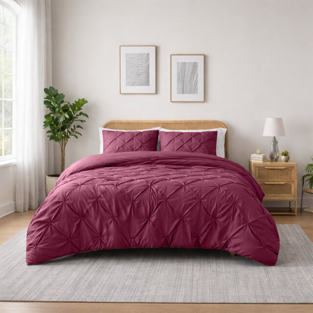 Microfiber Pintuck Duvet Cover Set – 2 Pillowcases