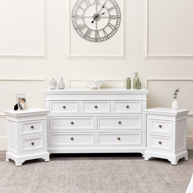 Esponga Piece Bedroom Set