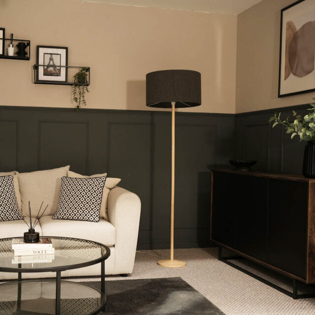 Monhollan 140cm Traditional Floor Lamp Set