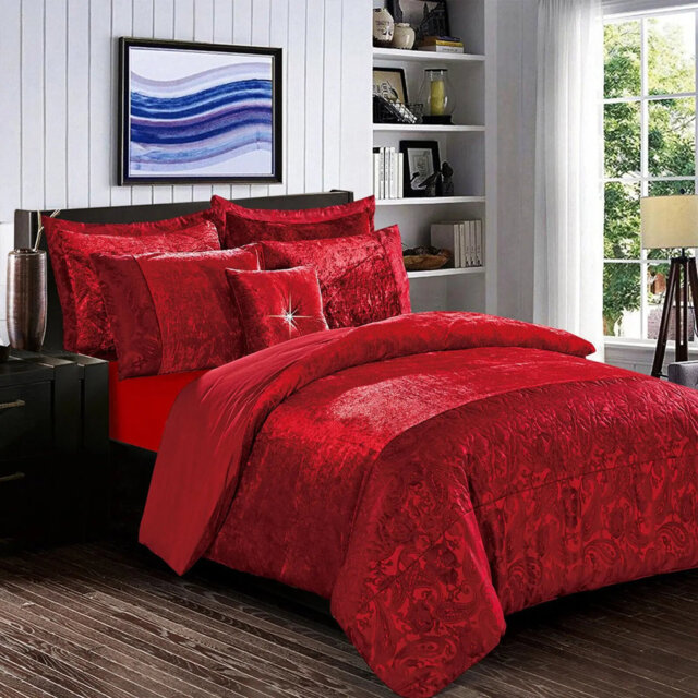Polyester Ikat Duvet Cover Set with Pillowcases Included