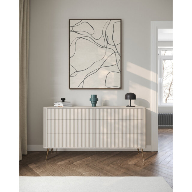 Chest of Drawers with Fluted Fronts and Six Drawers