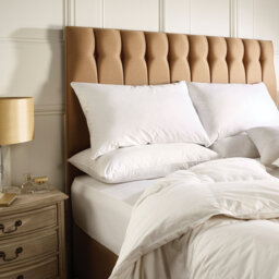Snuggledown Scandinavian Duck Feather & Down 10.5 Tog All Year Round Duvet with 2 Pillows