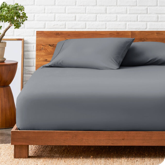Deep Pocket Microfiber Brushed Fitted Sheet