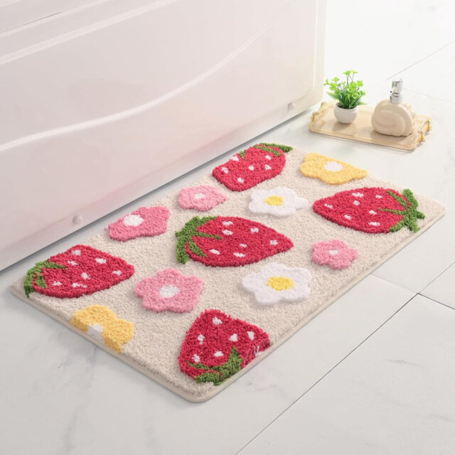 Beige Strawberry Bath Mat: 50x80cm, Non-Slip Washable Microfibre