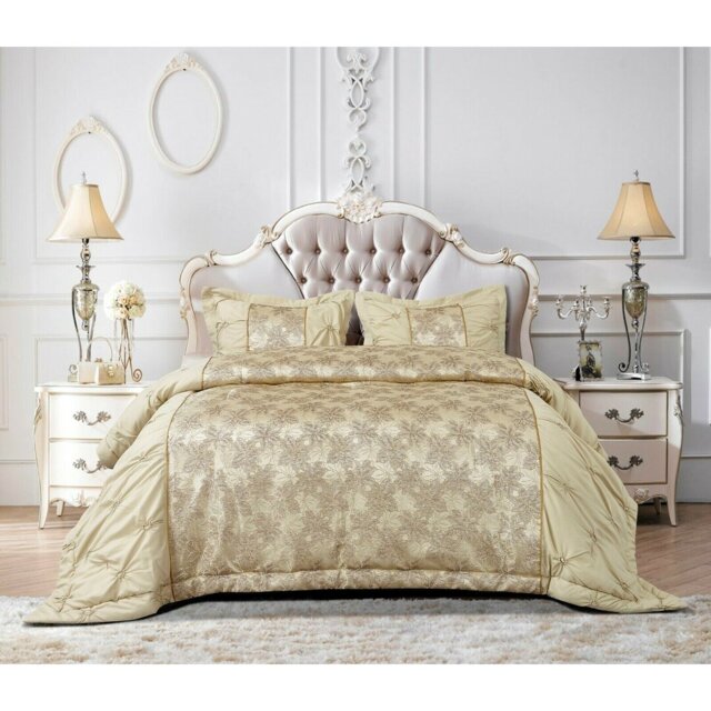 Weller Polyester Floral Bedspread with Pillow Shams Included
