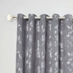 Abe Riegelsville Ball Extendable Eyelet Curtain Pole and Hardware Set