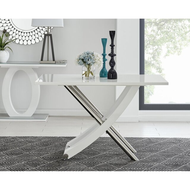 Chowchilla Dining Table