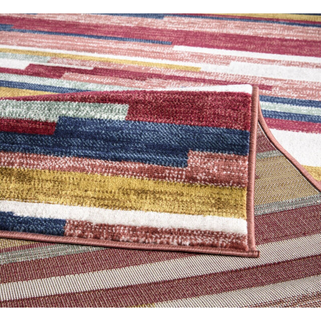 Onecre Striped Indoor / Outdoor Area Rug