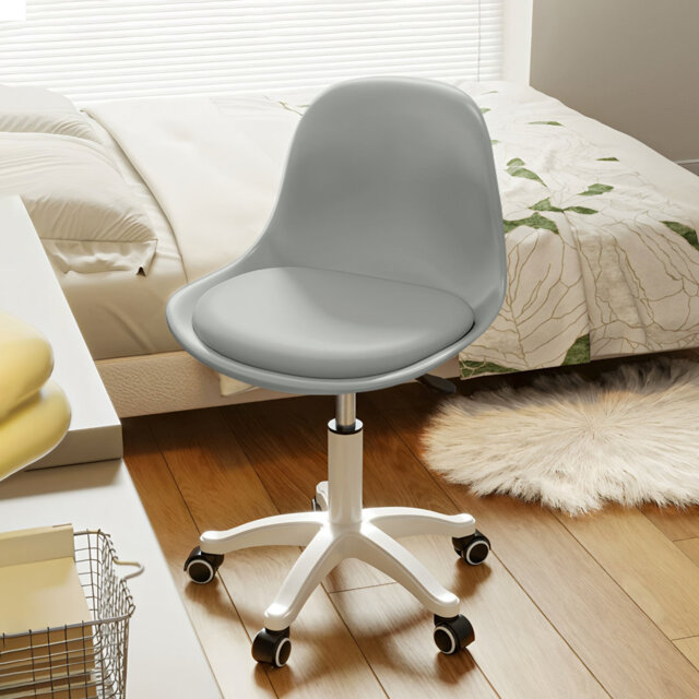 Task Chair
