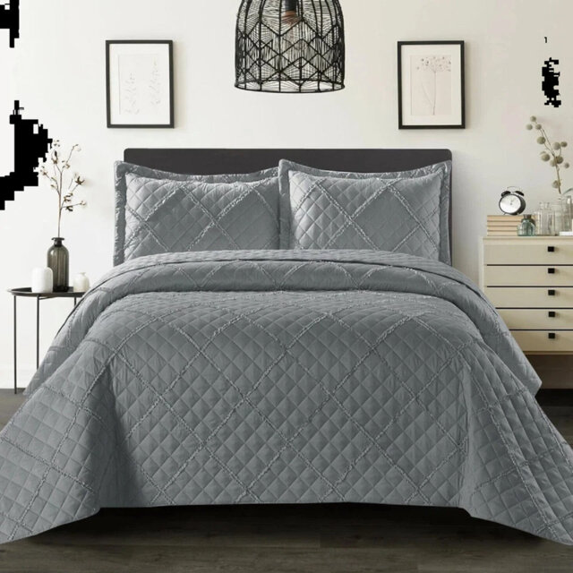 Luxury Quilted Modern Ruffle Bedspread Box Pattern Soft Comforter Bedding Set With Pillow Shams