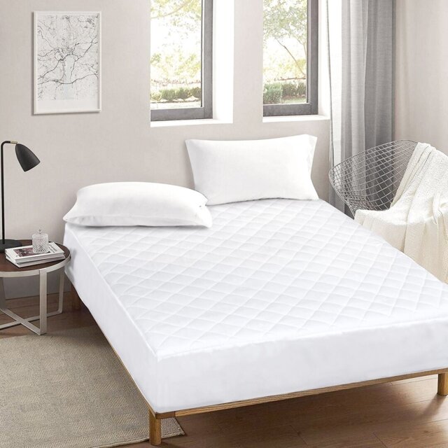 Hypoallergenic Fitted Quilted Mattress Protector