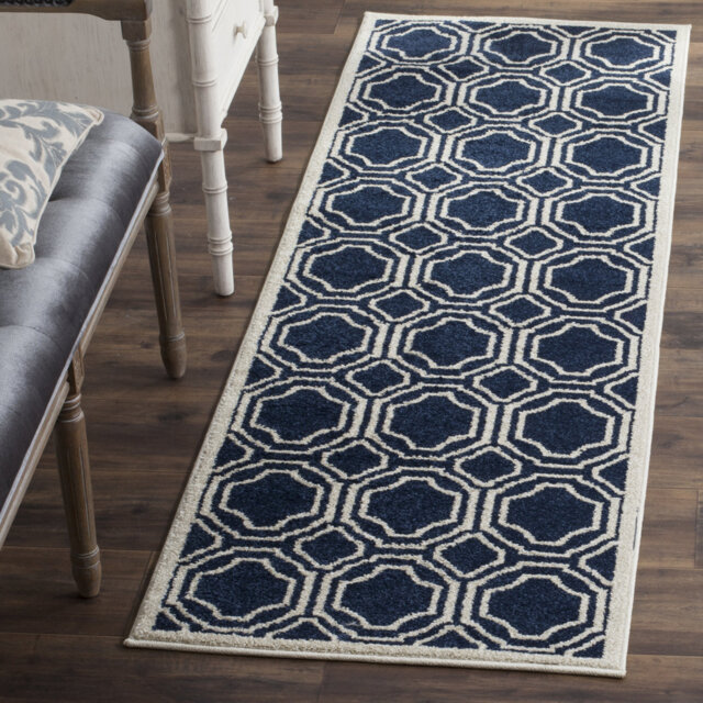 Soler Geometric Hand Woven Indoor / Outdoor Area Rug