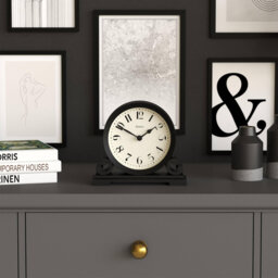 Analogue Plastic / Acrylic Quartz Movement / Crystal Tabletop Clock