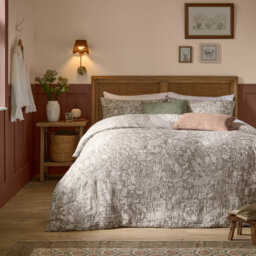 Cademuir Cotton Floral Duvet Cover Set with Pillowcases Included