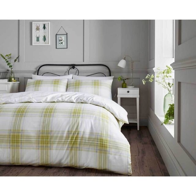 Scholl Chequered Duvet Cover Set with Pillowcases Included