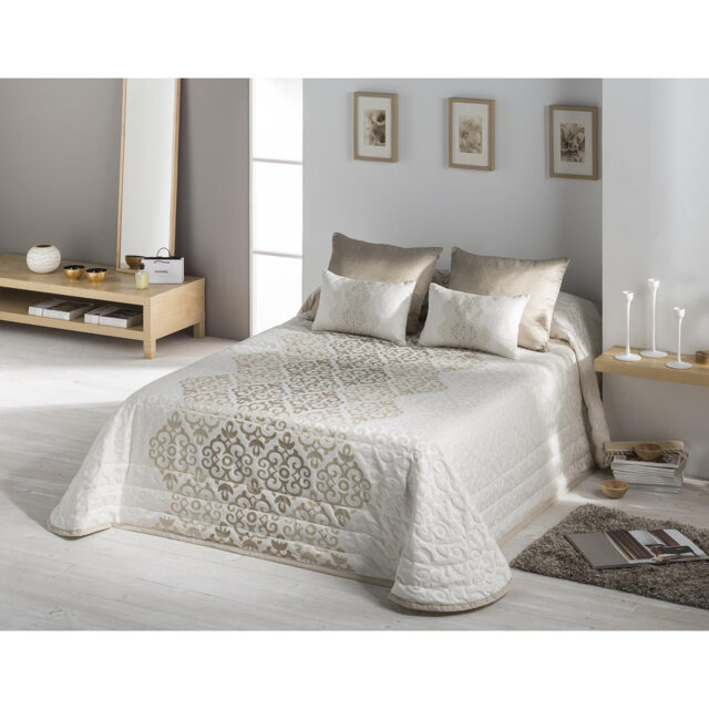 Zaniyah Polyester Damask Bedspread