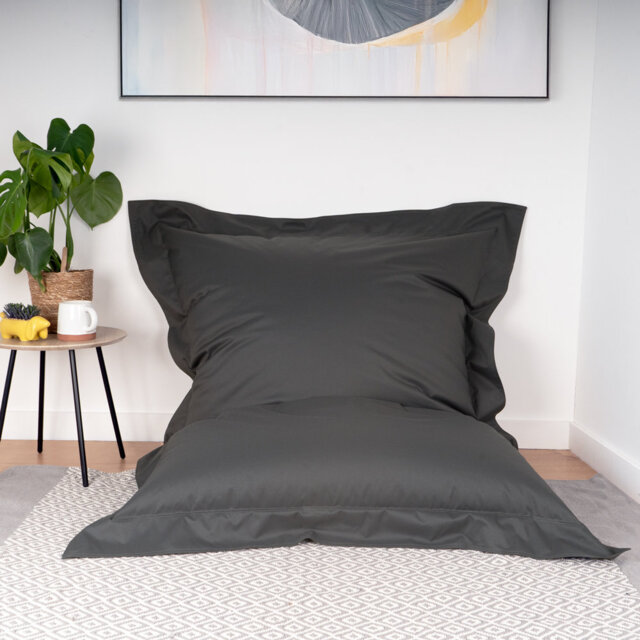 Polyester Outdoor Friendly Refillable Bean Bag Lounger