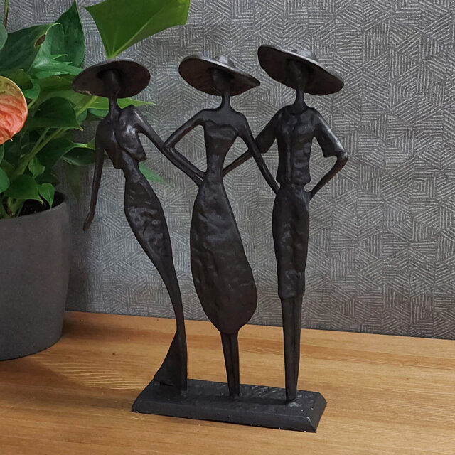 LADIES AT THE RACES Iron Figurine 27cm