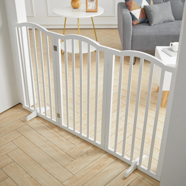 Degeorge Wood Free Standing Pet Gate