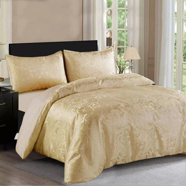 Quilted Jacquard Duvet Cover Set with Pillowcases – Elegant Polyester Bedding for Stylish Bedroom Decor