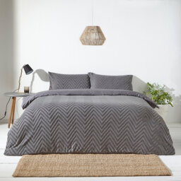 Cotton Chevron / Zig Zag Duvet Cover Set with Pillowcases Included