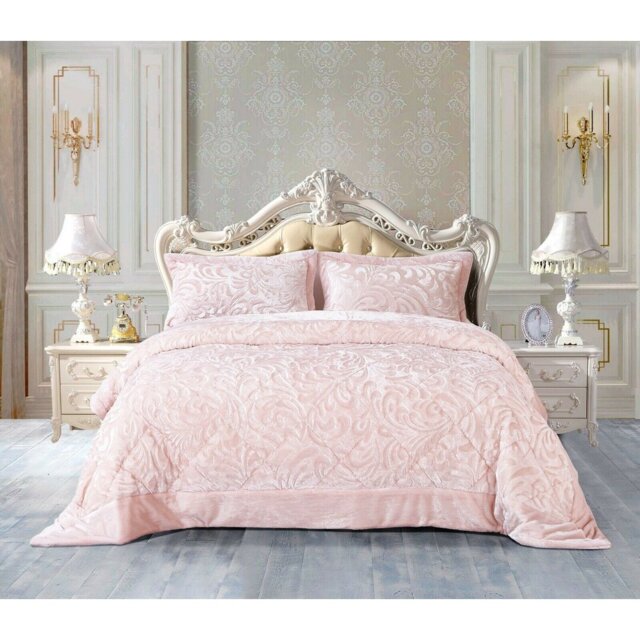 Whitt Polyester Bedspread with Pillow Shams Included