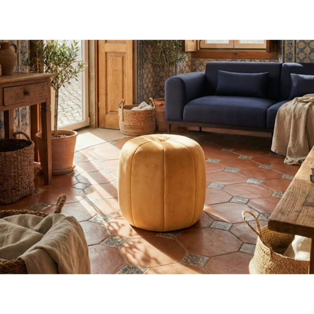 40cm Wide Tufted Oval No Pattern Pouffe Ottoman